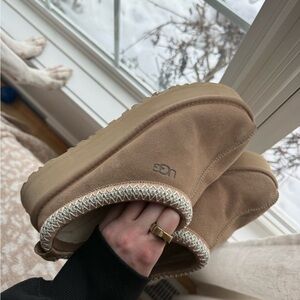 UGG Women's Tasman Platform Slippers